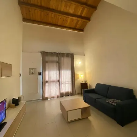 Casa Sampolo Charming With Patio City Center Apartment Palermo